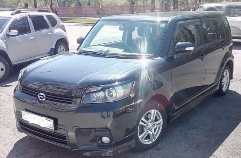 Лобовое стекло от Toyota Runion